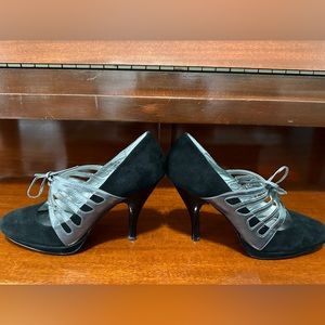 EUC Calvin Klein Jive Heels Black Suede Metallic Leather Size 8